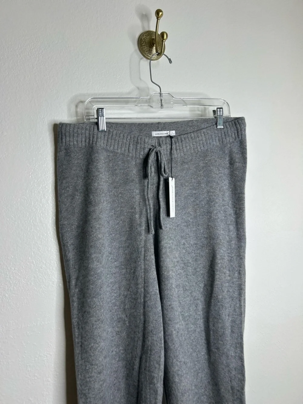 NWT Unsubscribed 100% Cashmere Gray Jogger Sweater Pant Relaxed Fit - Picture 8 of 16